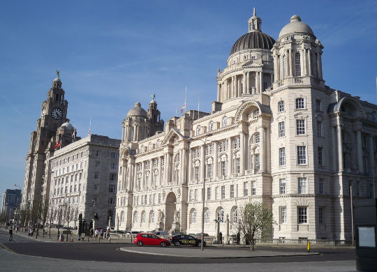 Die drei Grazien von Liverpool Auf Klassenfahrt mit HEROLÉ: Die drei Grazien von Liverpool.