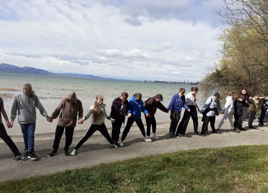 Auf Klassenfahrt mit HEROLÉ: Kinder beim ca. 4,5h Teamtag am Bodensee