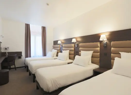 Auf Klassenfahrt mit HEROLÉ: 4-Bett-Zimmer im App.Hotel Monsigny in Nizza an der Côte d'Azur