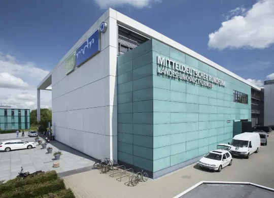 Mitteldeutscher Rundfunk in Erfurt Auf Klassenfahrt mit HEROLÉ: Mitteldeutscher Rundfunk in Erfurt.