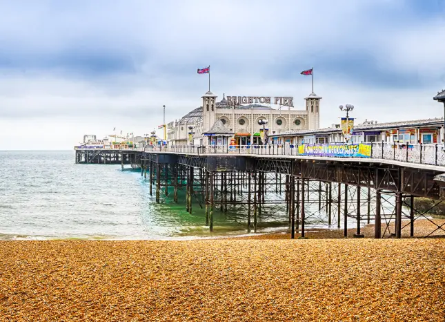 Auf Klassenfahrt mit HEROLÉ: Pier in Brighton.