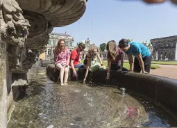 Auf Klassenfahrt mit HEROLÉ: Im Zwinger in Dresden.