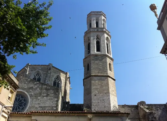Blick auf die Figueres in Katalonien Auf Klassenfahrt mit HEROLÉ: Besichtigen Sie auch die Figueres in Katalonien
