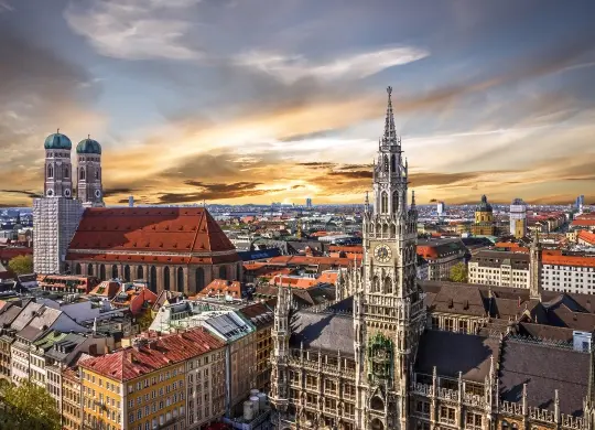 Skyline in München Auf Klassenfahrt mit HEROLÉ: Skyline in München.