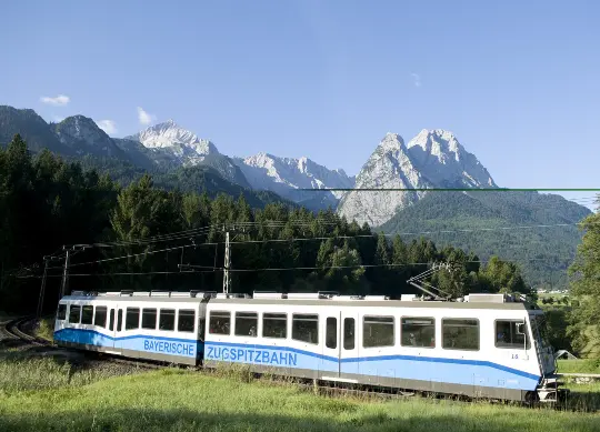 Zugspitzbahn in Garmisch–Partenkirchen Auf Klassenfahrt mit HEROLÉ: Zugspitzbahn in Garmisch–Partenkirchen.