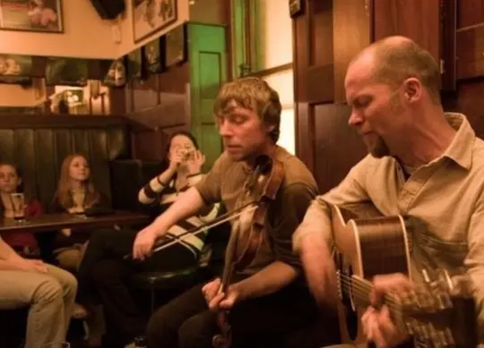 Auf Klassenfahrt mit HEROL&Eacute;: Irish Pub in Dublin.