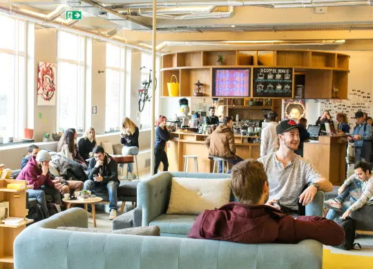 Lobby Clink Noord in Amsterdam Auf Klassenfahrt mit HEROLÉ: Lobby Clink Noord in Amsterdam.