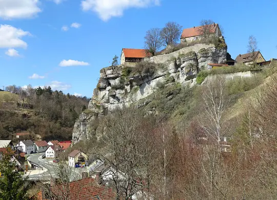 Pottenstein in der fränkischen Schweiz Auf Klassenfahrt mit HEROLÉ: Pottenstein in der fränkischen Schweiz.