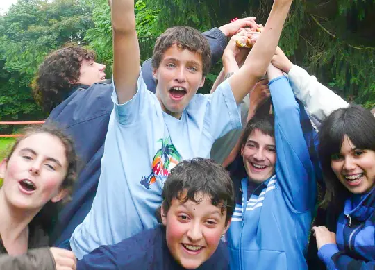 Auf Klassenfahrt mit HEROL&Eacute;: Kinder in der Eifel.