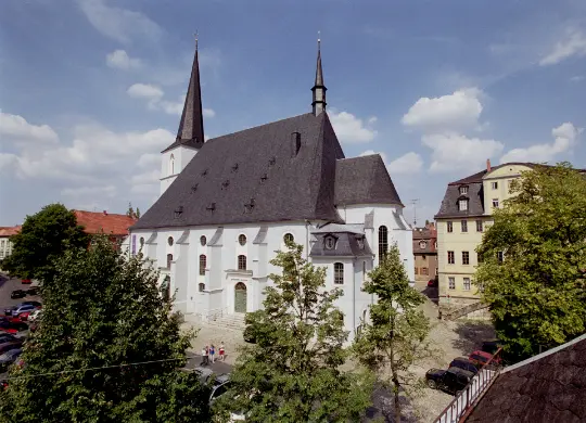 Herderkirche in Weimar Auf Klassenfahrt mit HEROLÉ: Blick auf Herderkirche in Weimar