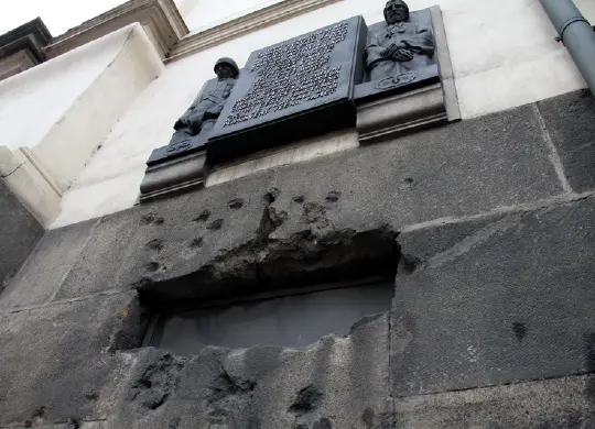 Auf Klassenfahrt mit HEROLÉ: Nationaldenkmal für die Helden der Heydrichiade in Prag