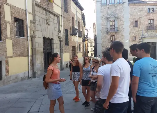 Auf Klassenfahrt mit HEROLÉ: Stadtführung in Madrid