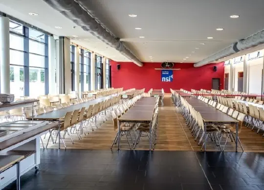 Auf Klassenfahrt mit HEROLÉ: Speisesaal des campushus St. Peter-Ording