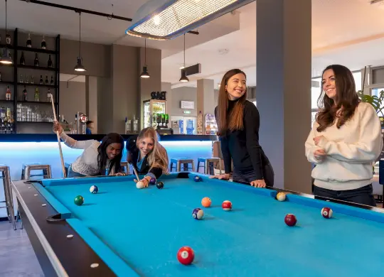 Auf Klassenfahrt mit HEROLÉ: A&O Hostel München Laim