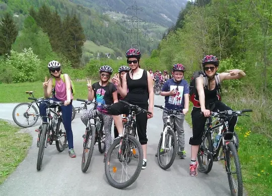 Auf Klassenfahrt mit HEROLÉ: Mountainbiken in Kärnten