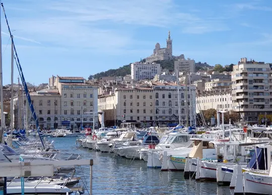 Alter Hafen von Marseille in der Provence Auf Klassenfahrt mit HEROLÉ: Alter Hafen von Marseille in der Provence