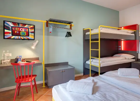 Auf Klassenfahrt mit HEROLÉ: Mehrbettzimmer MEININGER Milano Garibaldi