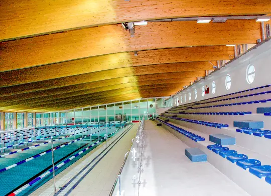 Auf Klassenfahrt mit HEROLÉ: Sporthalle Bella Italia EFA Village in Venetien