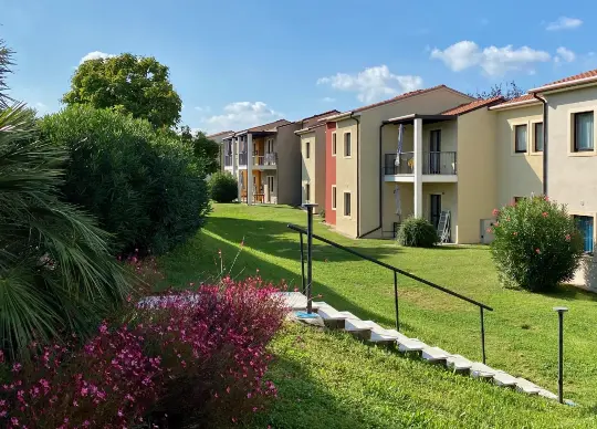 Ferienanlage Belvedere Village Gardasee Südufer Auf Klassenfahrt mit HEROLÉ: Ferienanlage Belvedere Village Gardasee Südufer
