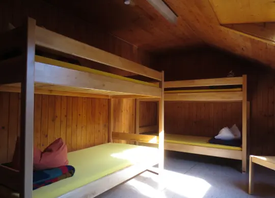 Auf Klassenfahrt mit HEROLÉ: Zimmeransicht Refugio-Gruppenhaus im Schwarzwald