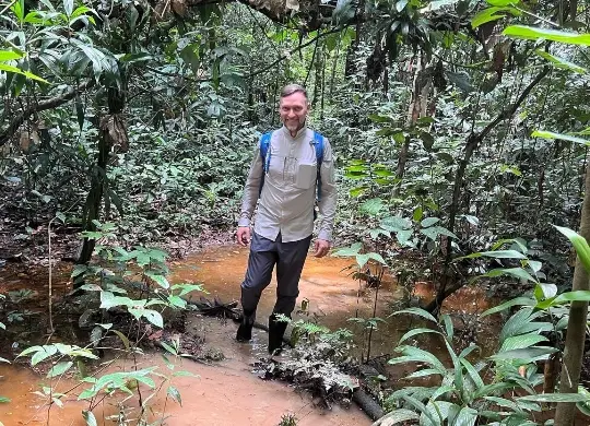 HEROL&Eacute; Gesch&auml;ftsf&uuml;hrer Carsten Herold-Bauer im "Forest for Future" in Peru