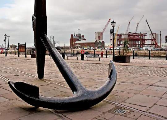 Hafen in Liverpool Auf Klassenfahrt mit HEROLÉ: Hafen in Liverpool