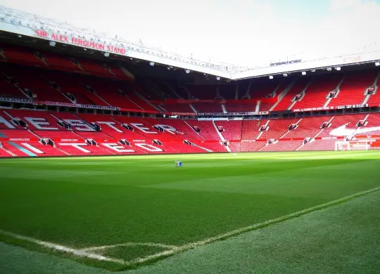 Auf Klassenfahrt mit HEROL&Eacute;: Old Trafford Stadium in Manchester.