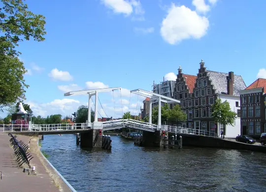 Auf Klassenfahrt mit HEROLÉ: Brücke über die Spaarne in Haarlem