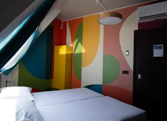 Auf Klassenfahrt mit HEROLÉ: Zimmer für die Begleitpersonen im Stayokay Hostel Rotterdam