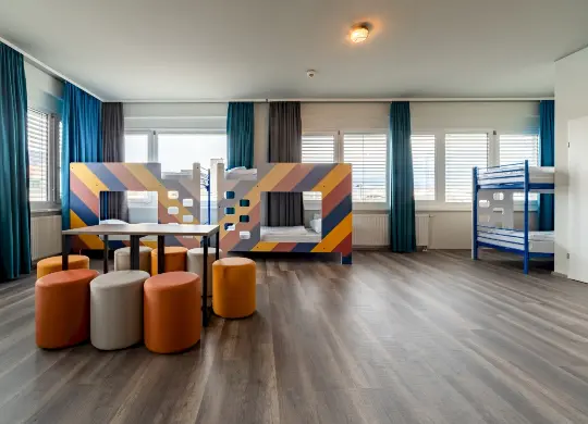 Auf Klassenfahrt mit HEROLÉ: Mehrbettzimmer im a&o Graz Hauptbahnhof