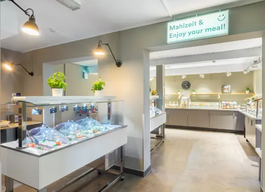 A&O Hostel Dresden Auf Klassenfahrt mit HEROLÉ: Frühstücksbuffet im A&O Hostel Dresden.