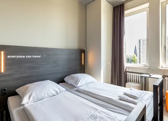 Auf Klassenfahrt mit HEROLÉ: Doppelzimmer im a&o Hostel Aachen