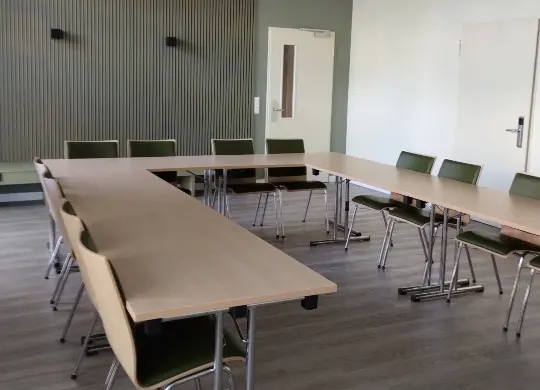 Auf Klassenfahrt mit HEROLÉ: Moderne Gruppenräume im acama Kreuzberg in Berlin