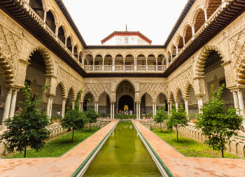 Alhambra in Granada Auf Klassenfahrt mit HEROLÉ: Generalife Gärten in der Alhambra in Granada