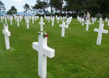 Amerikanischer Soldatenfriedhof in der Normandie Auf Klassenfahrt mit HEROLÉ: Der Amerikanische Soldatenfriedhof in Colleville-sur-Mer in der Normandie