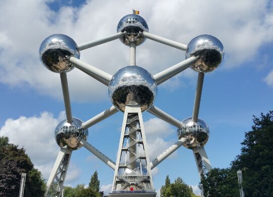 Atomium in Brüssel Auf Klassenfahrt mit HEROLÉ: Atomium in Brüssel