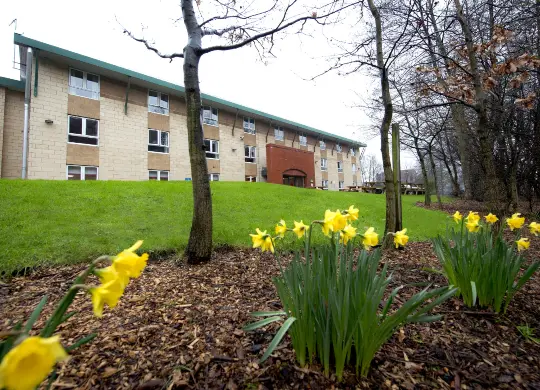 Auf Klassenfahrt mit HEROLÉ: Außenansicht der YHA Liverpool