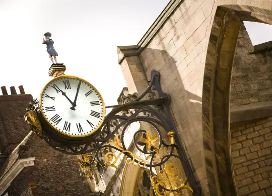 Auf Klassenfahrt mit HEROLÉ: Goldene Uhr in York