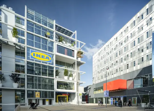 Auf Klassenfahrt mit HEROLÉ: Außenansicht vom JO&JOE Wien