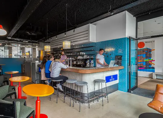 Auf Klassenfahrt mit HEROLÉ: Bar Alma im THE ASH in Antwerpen