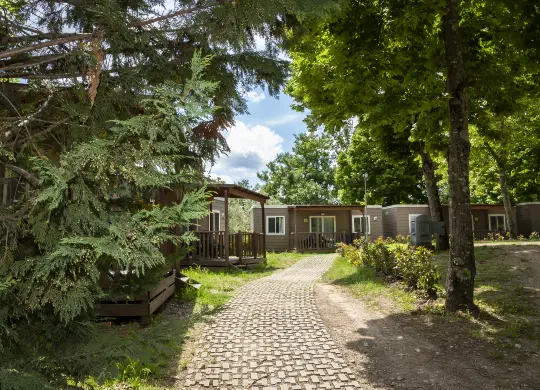 Auf Klassenfahrt mit HEROLÉ: Beispiel eines Mobilhomes im hu Firenze Certosa Camping bei Florenz