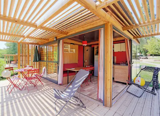 Auf Klassenfahrt mit HEROLÉ: Beispielunterkunft auf dem Camping Baie du Mont St Michel in der Normandie