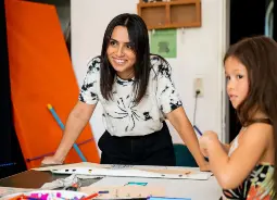 engl. Spracherlebnis & Workshop mit einem Muttersprachler in Berlin Auf Klassenfahrt mit HEROLÉ: engl. Spracherlebnis & Workshop mit einem Muttersprachler in Berlin