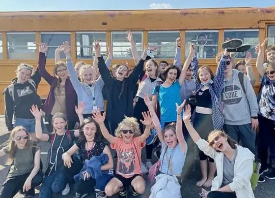 Auf Klassenfahrt mit HEROLÉ: Schüler:innen beim Englisch lernen in Berlin