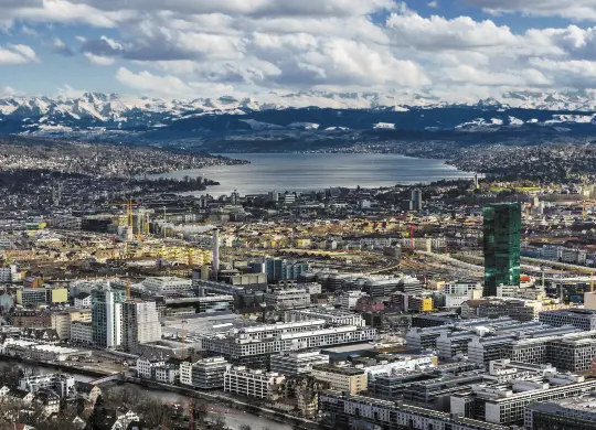 Auf Klassenfahrt mit HEROLÉ: Blick auf den Zürichsee
