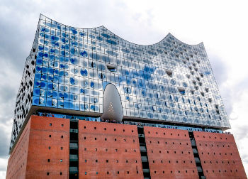 Blick auf die Elbphilharmonie Hamburg Auf Klassenfahrt mit HEROLÉ: Blick auf die Elbphilharmonie Hamburg
