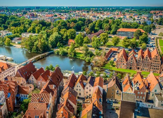 Blick auf die Trave in Lübeck Auf Klassenfahrt mit HEROLÉ: Blick auf die Trave in Lübeck