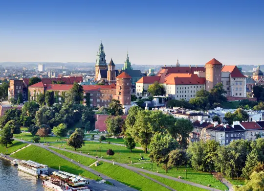 Auf Klassenfahrt mit HEROLÉ: Blick auf die Altstadt von Krakau mit Wawel