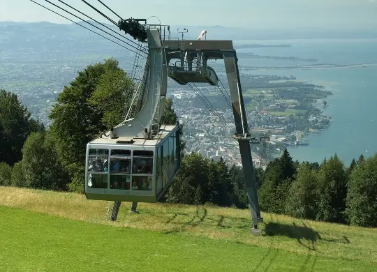 Auf Klassenfahrt mit HEROLÉ: Bregenz und die Pfänderbahn am Bodensee.