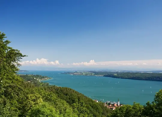Auf Klassenfahrt mit HEROLÉ: Seepanorama am Bodensee.
